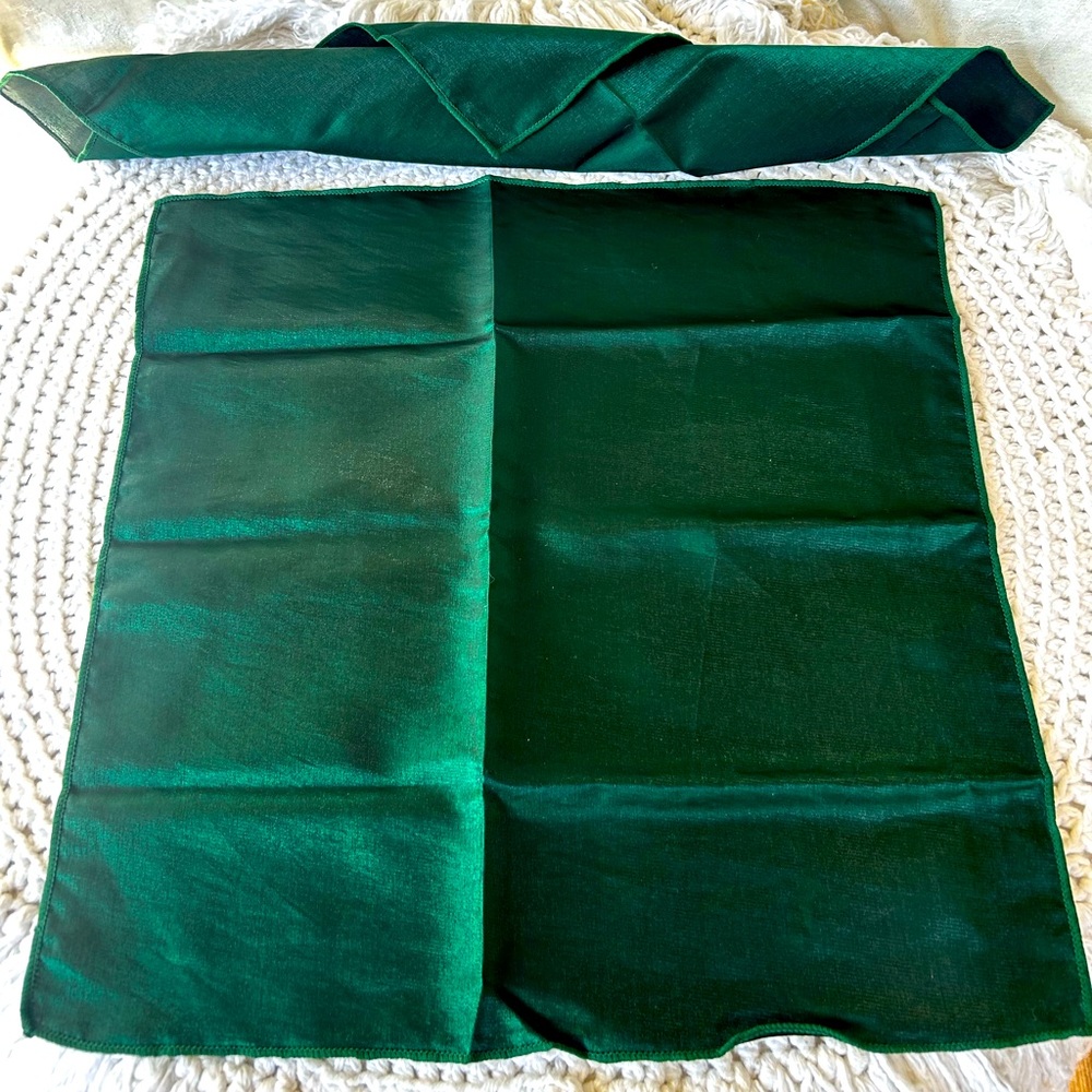 Set of 2, Emerald Green, Holiday Christmas Napkins